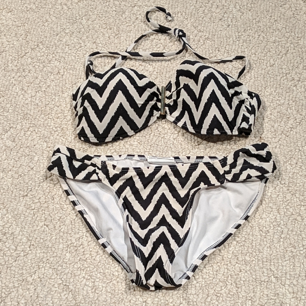 Old Navy Bathing suit